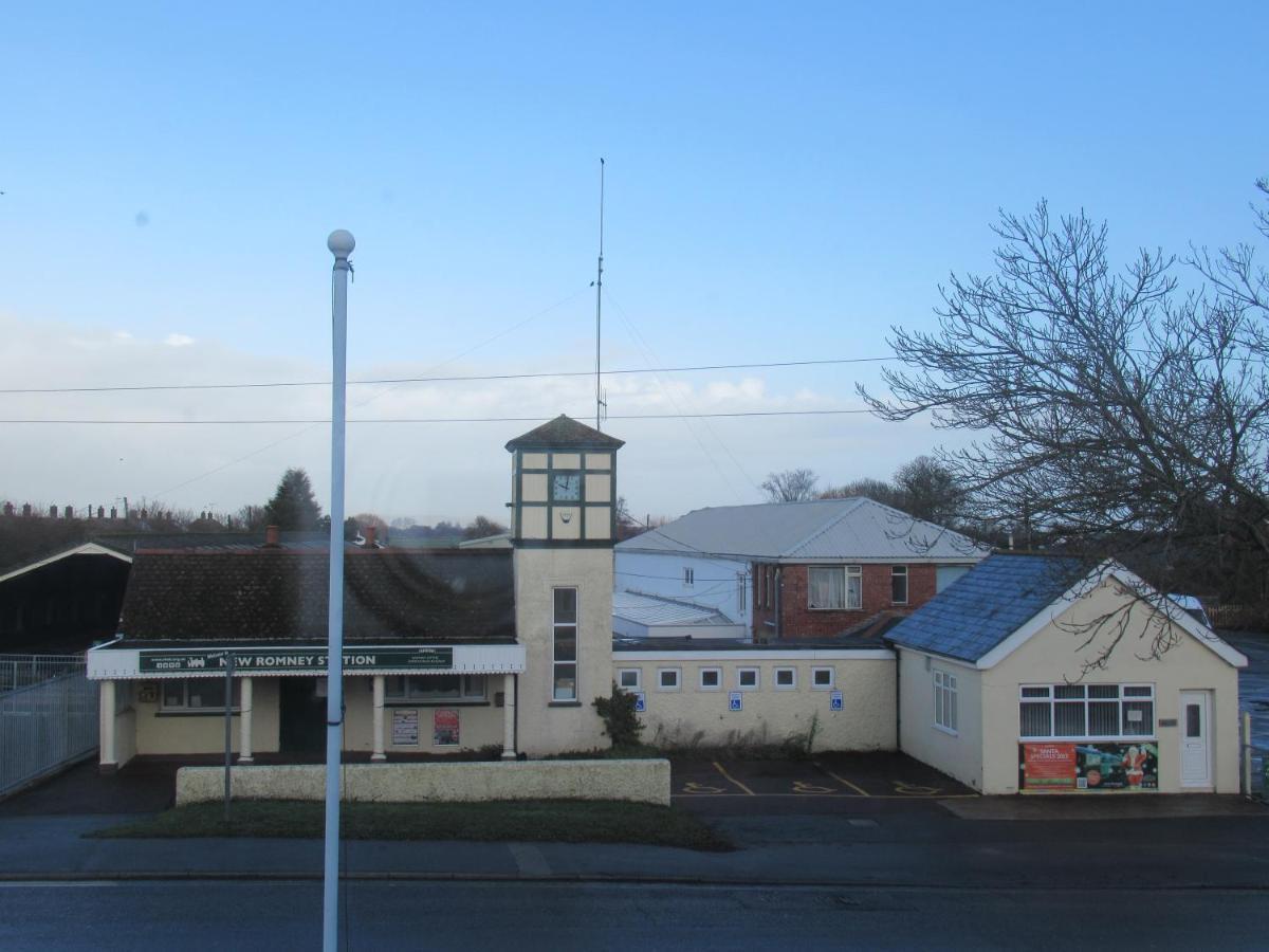Captain Howey Hotel New Romney Exterior photo